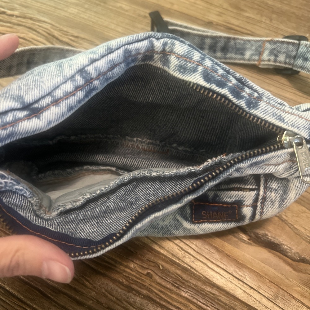 VTG SHANE Denim Fanny Pack Waist Bag Blue Dual Pocket Adjustabl Strap EUC TAIWAN - Picture 6 of 8